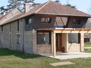 Ist die Pergola-Struktur im SUNDIY-Bausatz enthalten ?