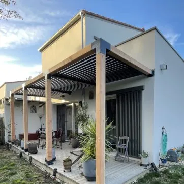 Pergola mit 20-mm-Lamellen