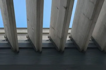 Natürliche Vergrauung des Holzes