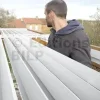 Montage der Aluminiumlamellen RAL 9010 auf den SUNDIY Mechanismen